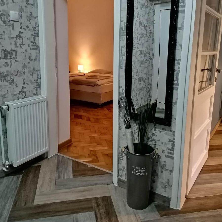 Hills Apartments Vrsac Ngoại thất bức ảnh